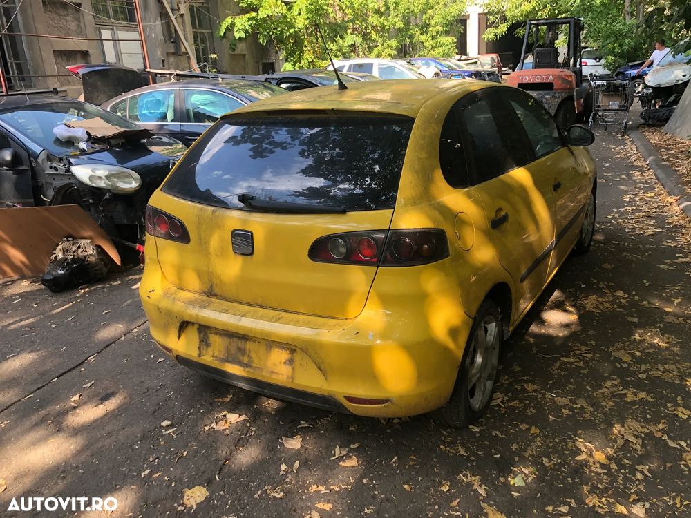 Dezmembrez Seat Ibiza facelift 2006 galben 1.2 12v benzina - 8