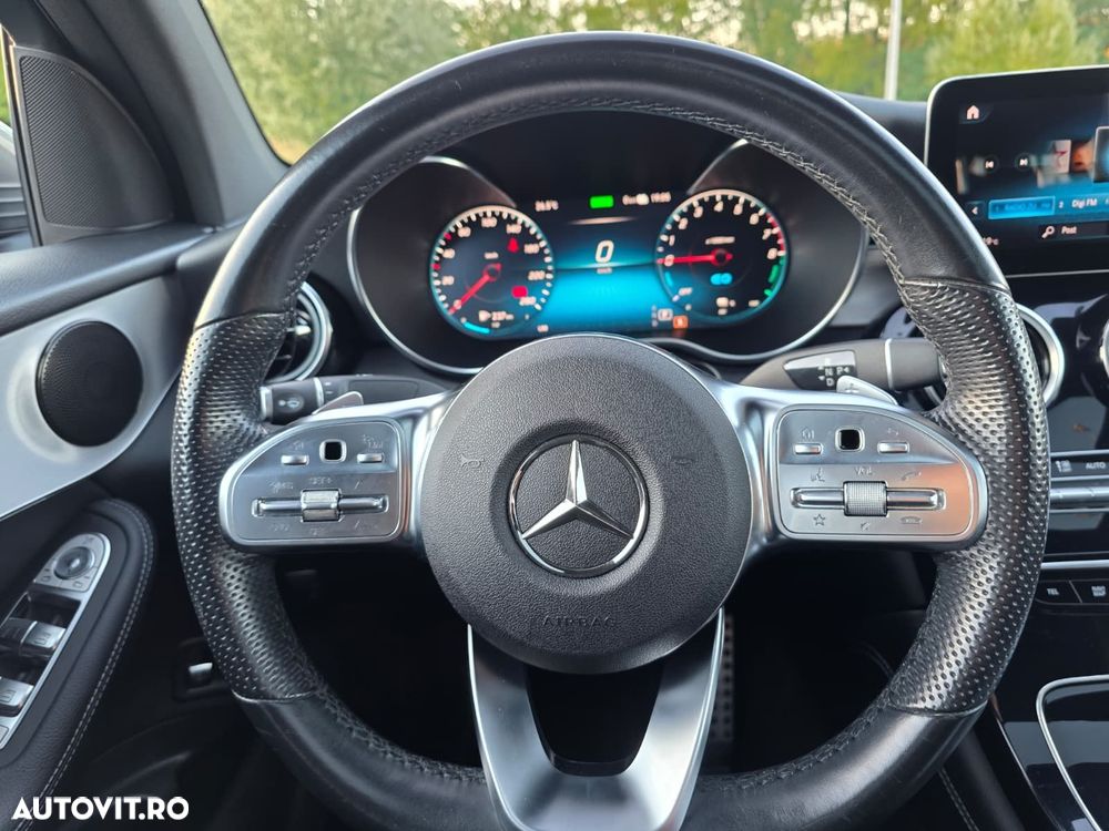 Mercedes-Benz GLC 300 e 4MATIC - 15