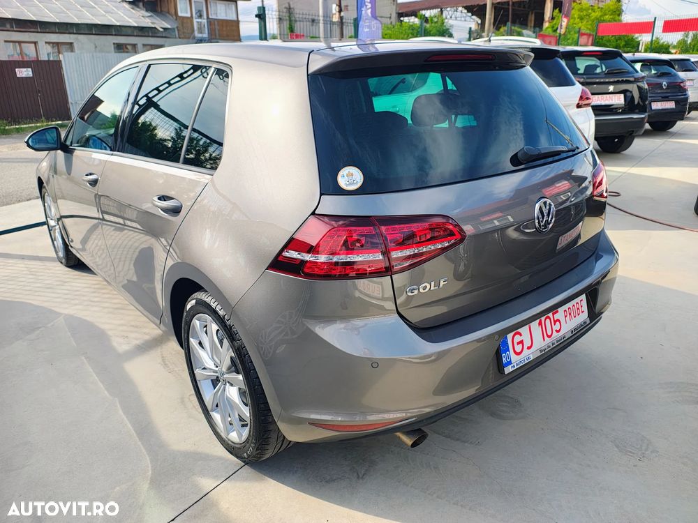 Volkswagen Golf 1.6 TDI BlueMotion Technology Lounge - 9