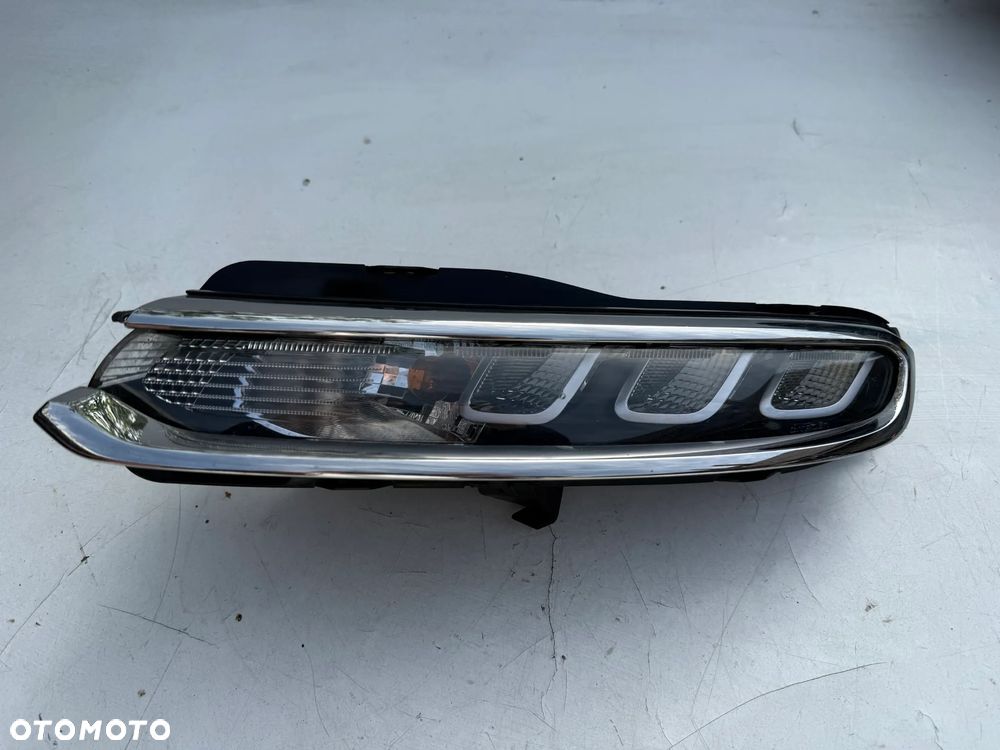 CITROEN C3 III 2016 ŚWAITŁO JAZDY DZIENNEJ DRL LEWY PRZÓD 9823313080