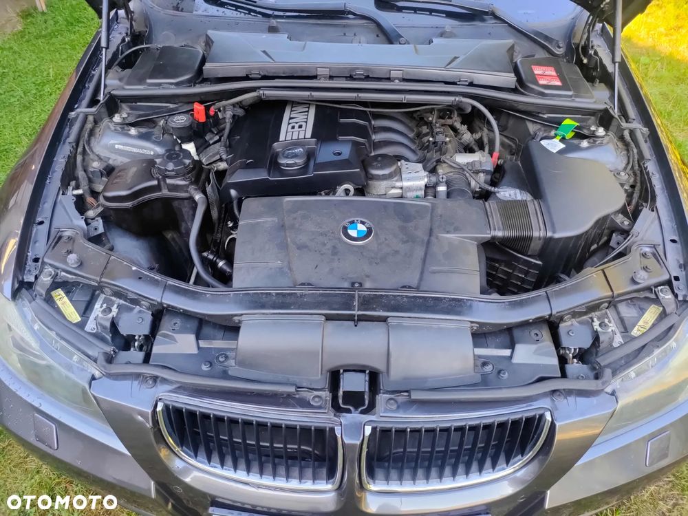 BMW Seria 3 318i Touring Edition Lifestyle - 5