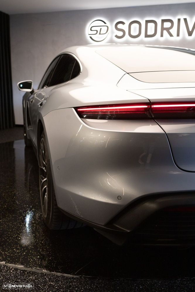 Porsche Taycan 4S Bateria Performance Plus - 27