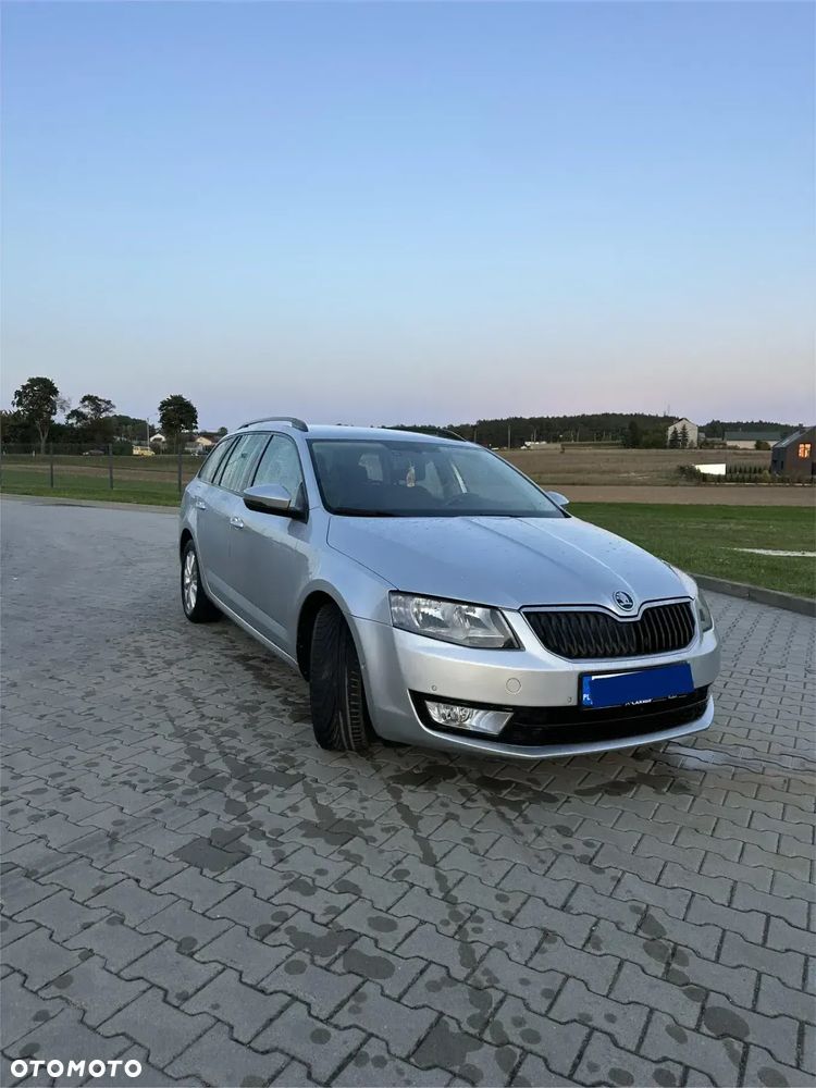 Skoda Octavia 1.6 TDI Active DSG - 2