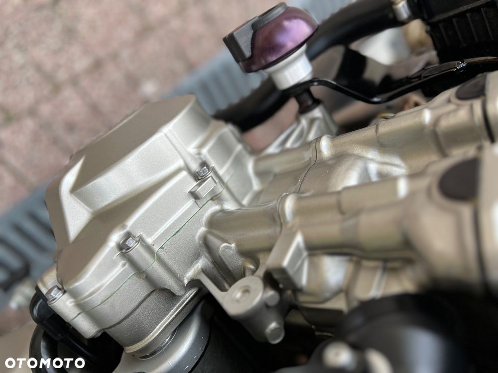 Honda Hornet - 27