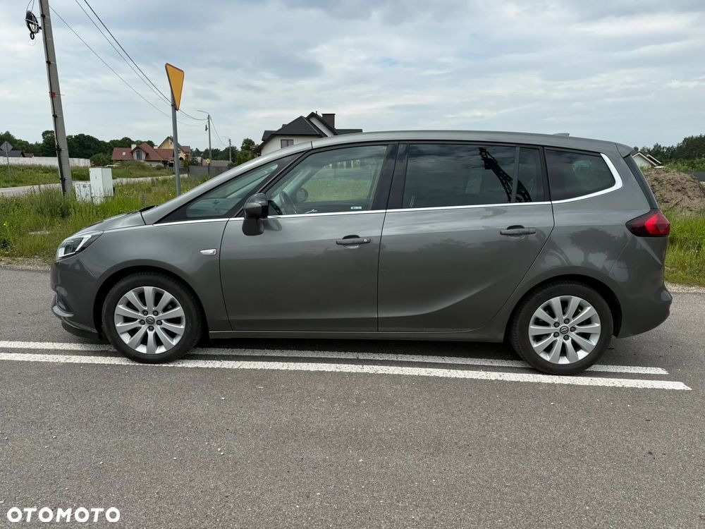 Opel Zafira 1.4 T Cosmo EU6 - 11