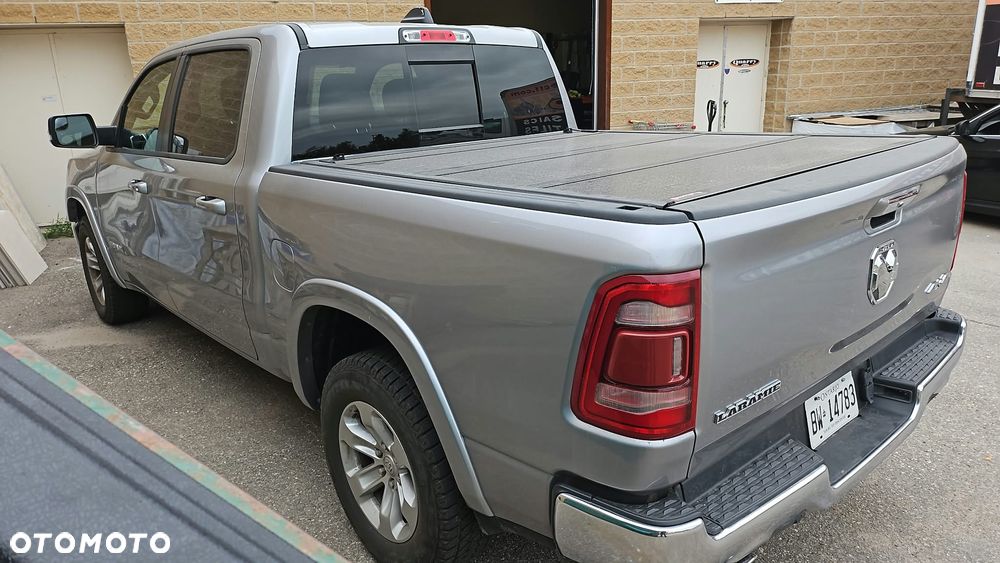 RAM 1500 Crew Cab Shortbed Laramie - 8