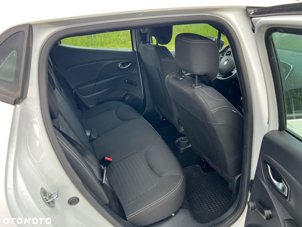 Renault Clio 1.2 16V 75 LIMITED - 37