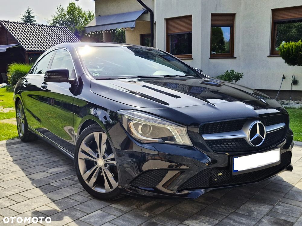 Mercedes-Benz CLA 180 Urban - 1