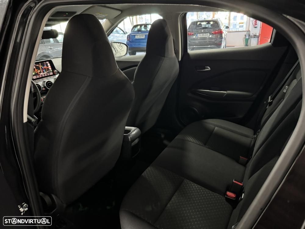 Nissan Juke 1.0 DIG-T Acenta DCT - 42