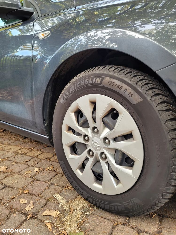 Hyundai i30 1.6 D Classic + DCT - 13