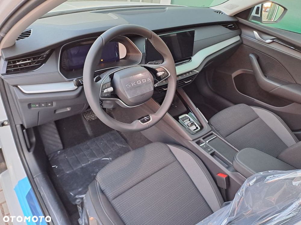 Skoda Octavia 2.0 TDI Edition 130 Selection DSG - 5