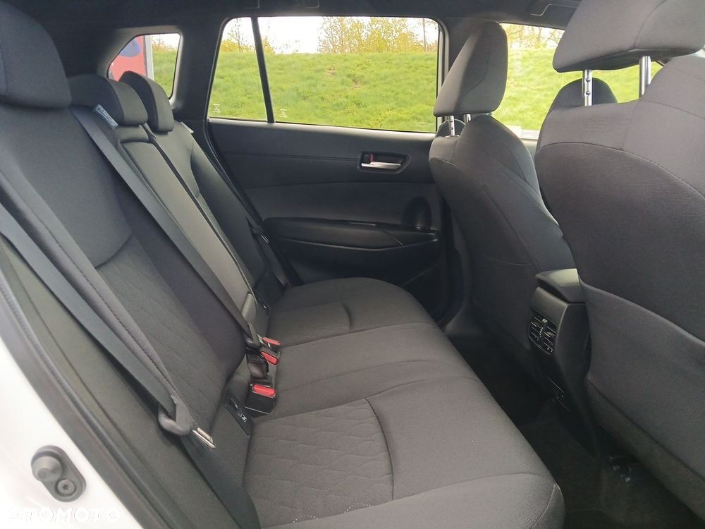 Toyota Corolla Cross - 14