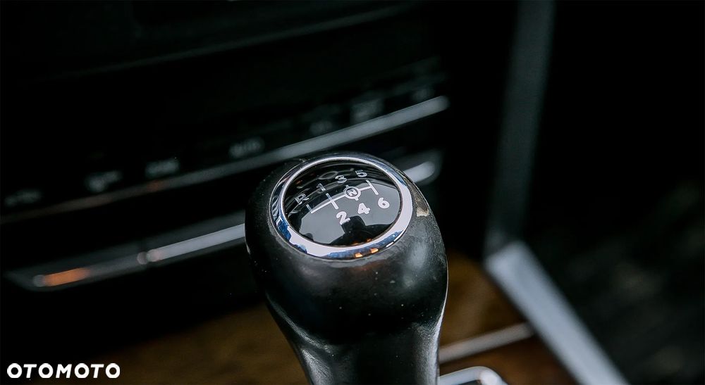 Mercedes-Benz Klasa E 250 CDI BlueEff - 14