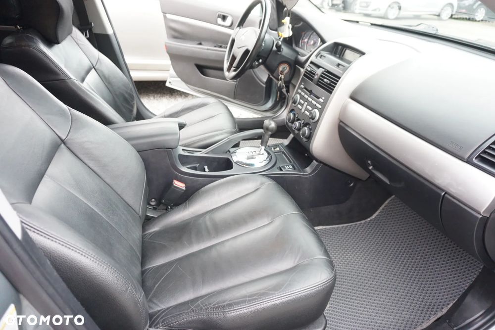Mitsubishi Galant - 16