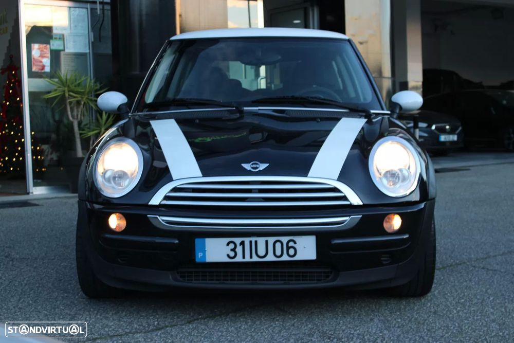 MINI 3 Portas One 1.4 D - 18