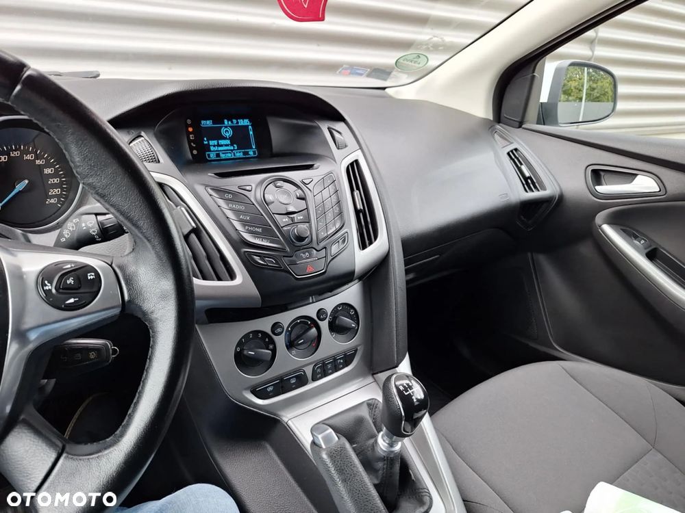 Ford Focus 1.0 EcoBoost Trend - 16