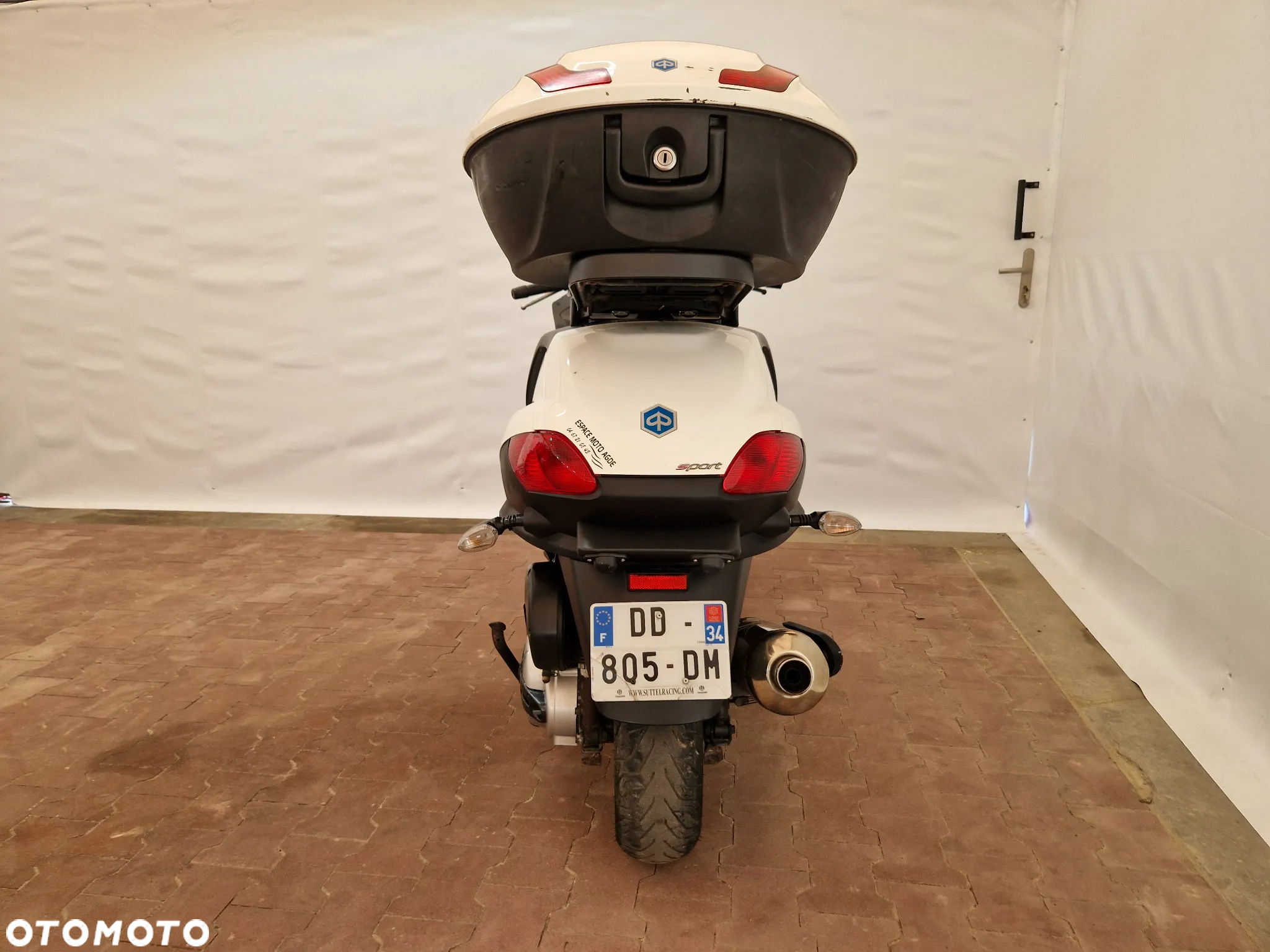 Piaggio MP-3 - 12