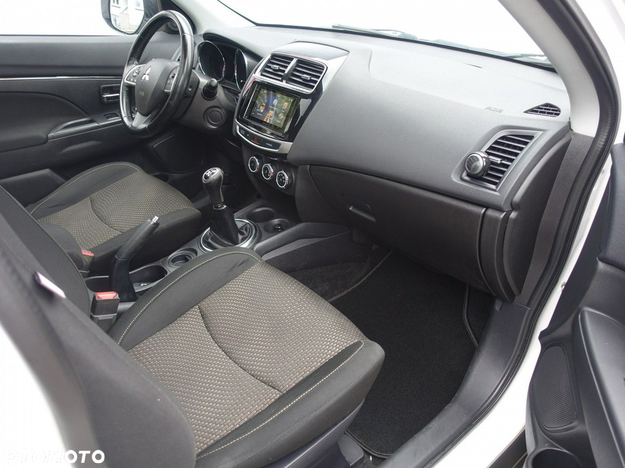 Mitsubishi ASX - 12