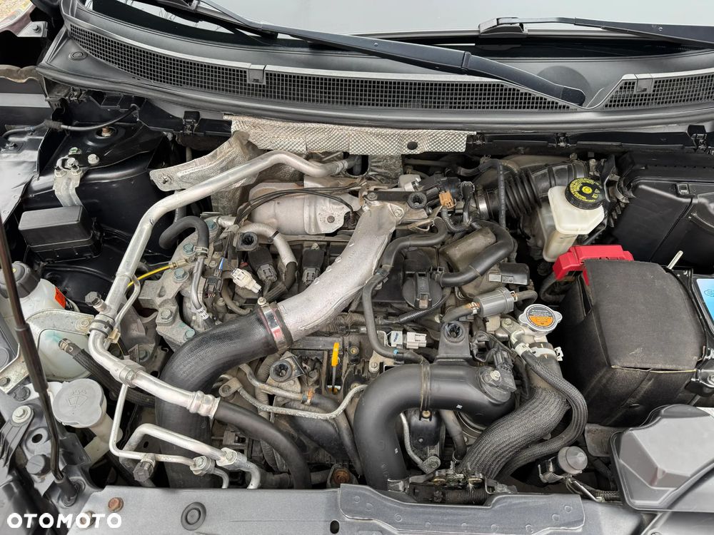 Nissan Qashqai 1.6 DIG-T N-Connecta - 29