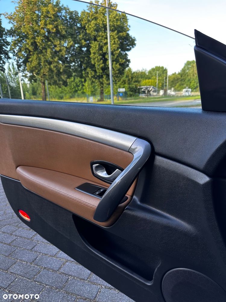 Renault Laguna dCi 150 FAP Dynamique - 14