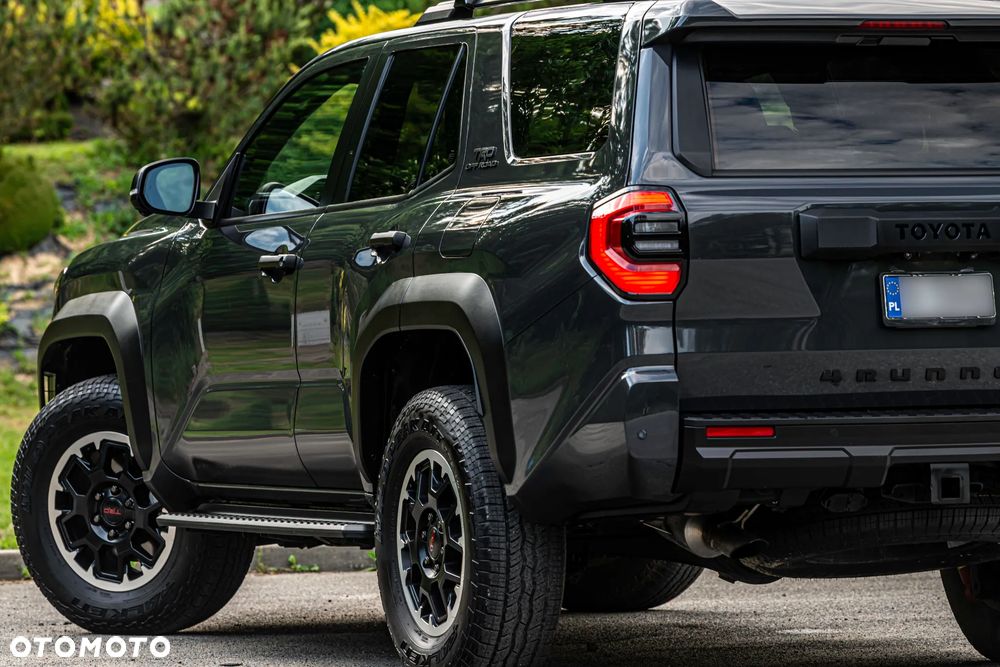 Toyota 4-Runner - 16