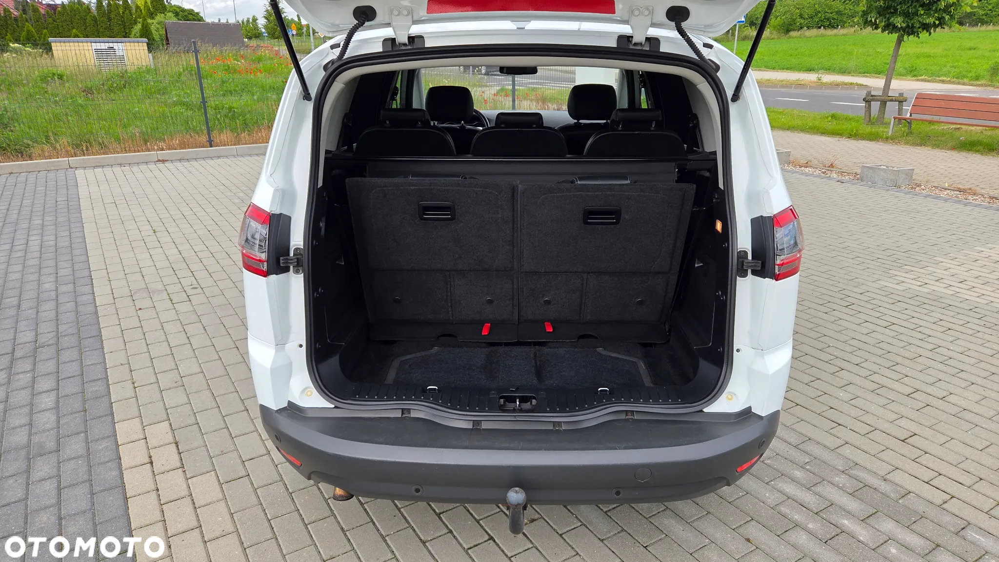 Ford S-Max 2.0 TDCi DPF Titanium - 17