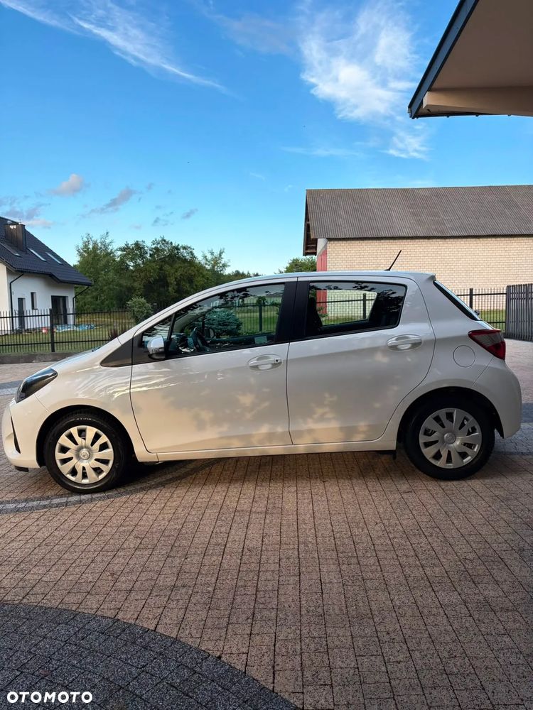 Toyota Yaris 1.0 Premium - 5