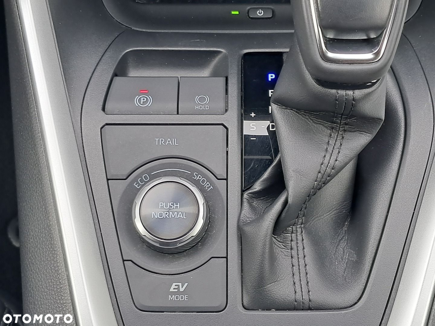 Toyota RAV4 2.5 Hybrid Executive 4x4 - 15
