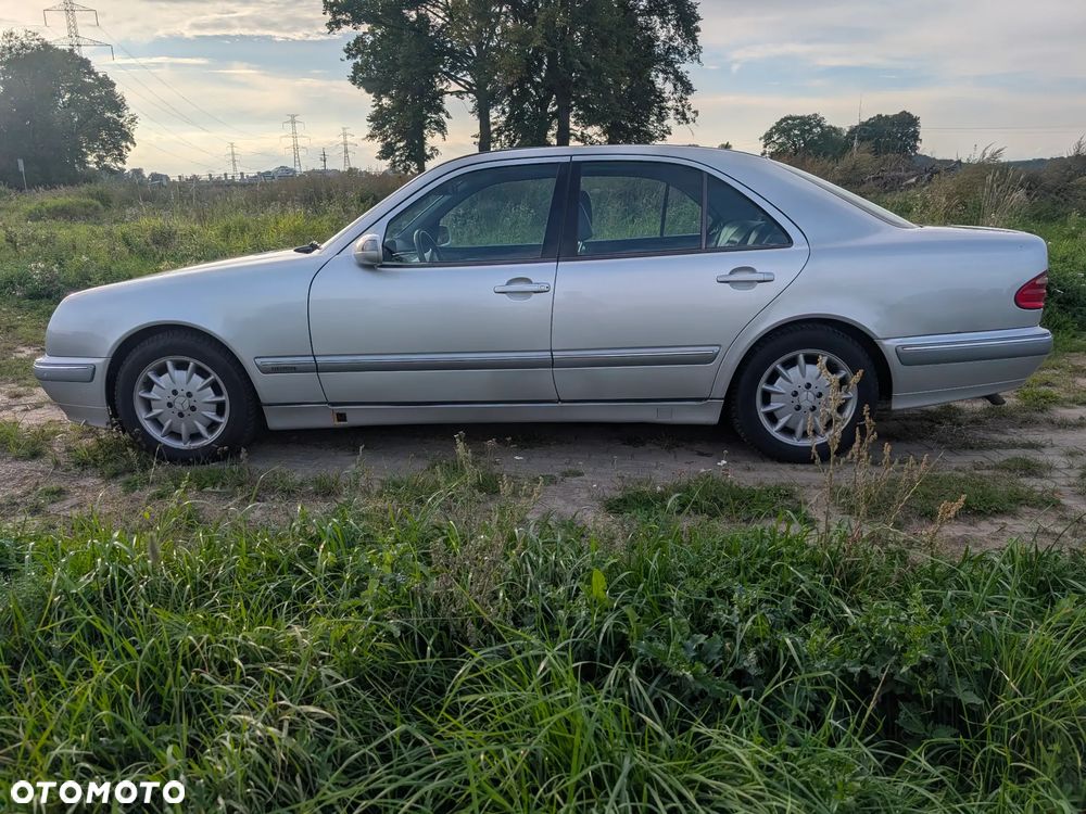 Mercedes-Benz Klasa E 320 T CDI Elegance - 7
