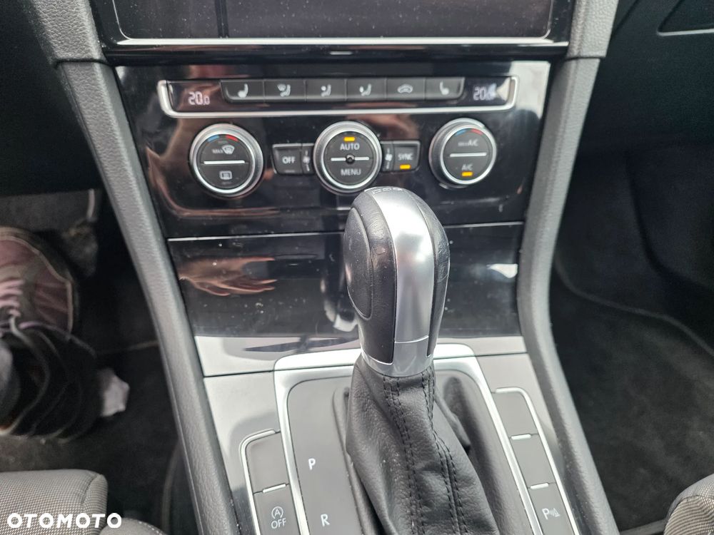 Volkswagen Golf 2.0 TDI BMT Highline DSG - 10