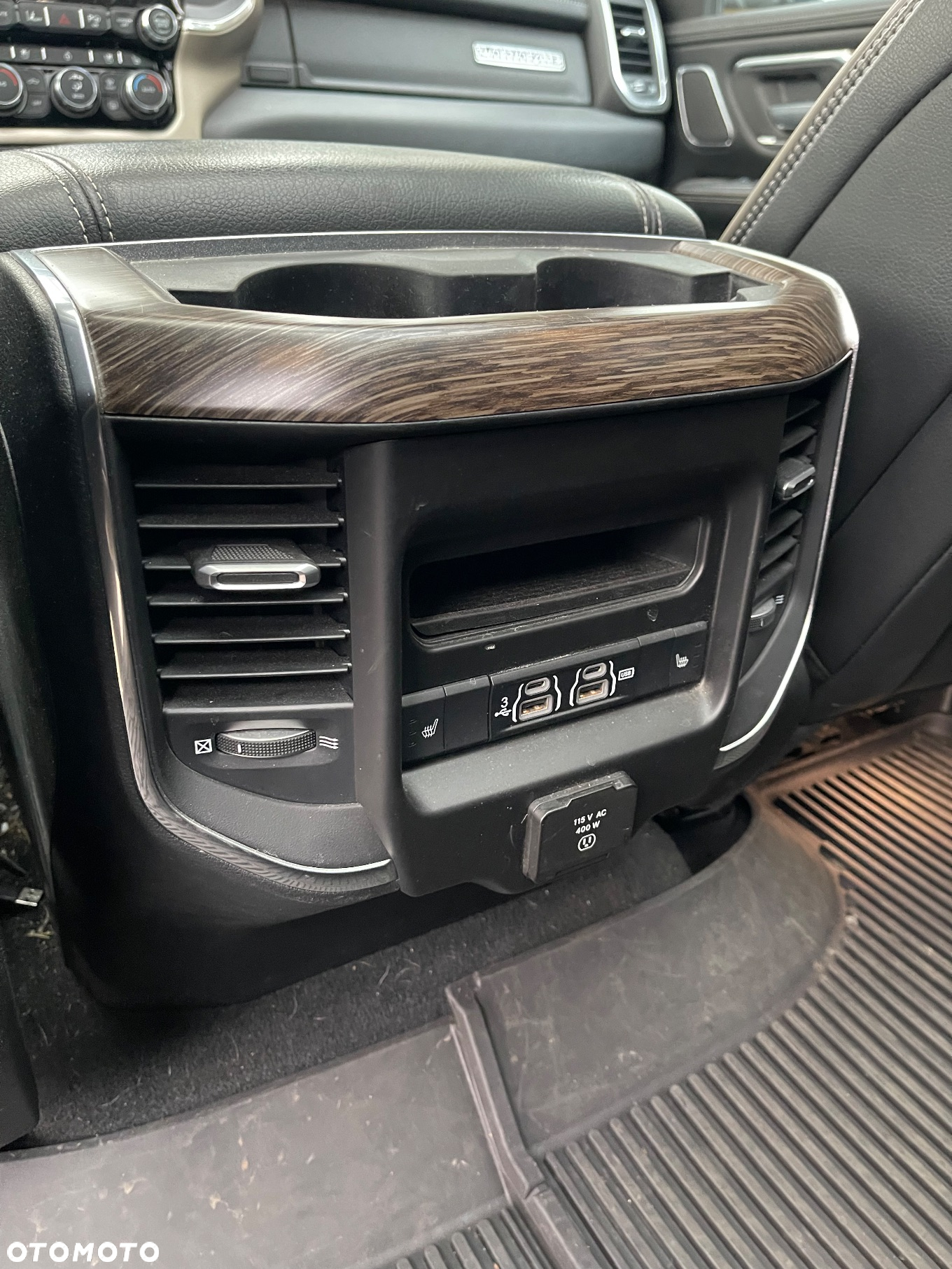 RAM 1500 - 25