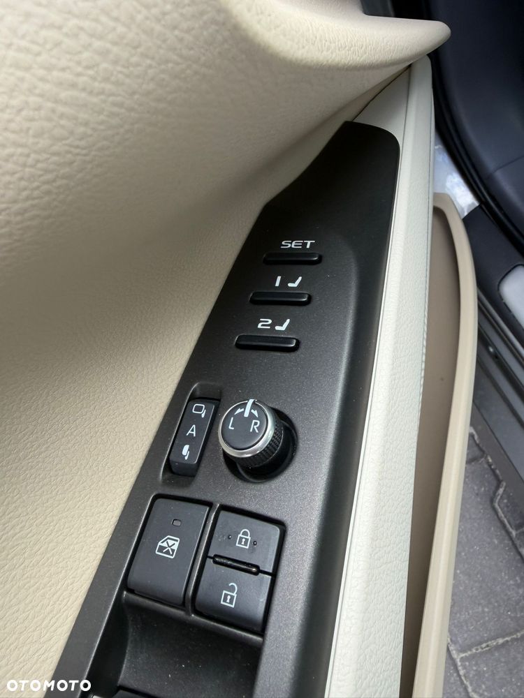 Toyota Camry 2.5 Hybrid Prestige CVT - 11