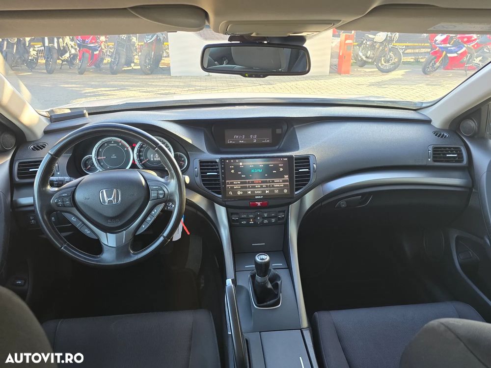 Honda Accord 2.2 i-DTEC MT Elegance - 12