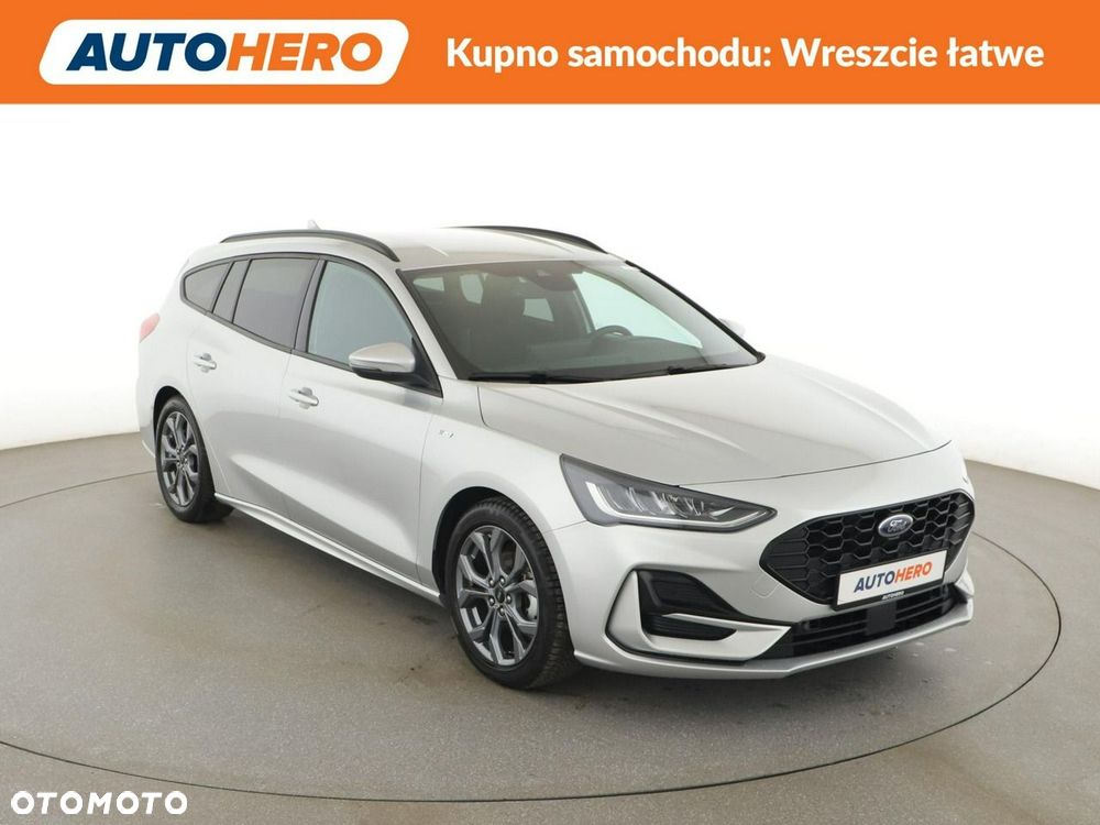 Ford Focus 1.0 EcoBoost Hybrid ST-LINE - 11