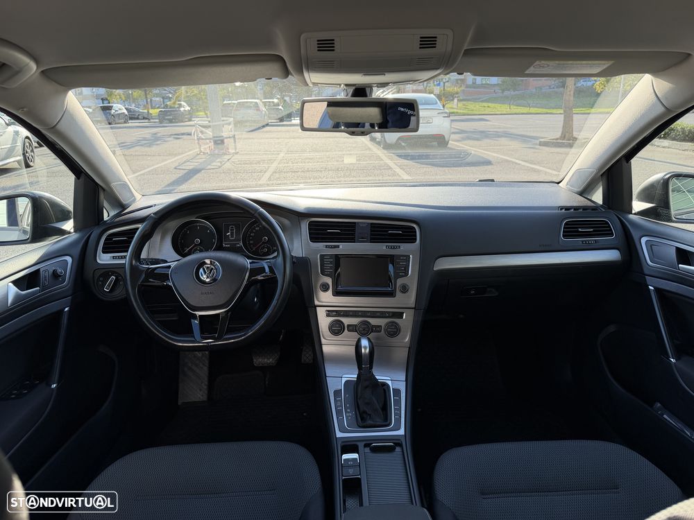 VW Golf Variant 2.0 TDi Confortline DSG 119g - 11