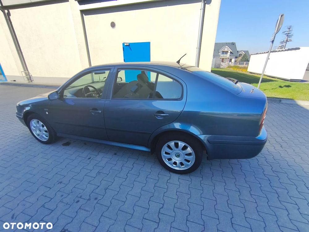 Skoda Octavia - 2