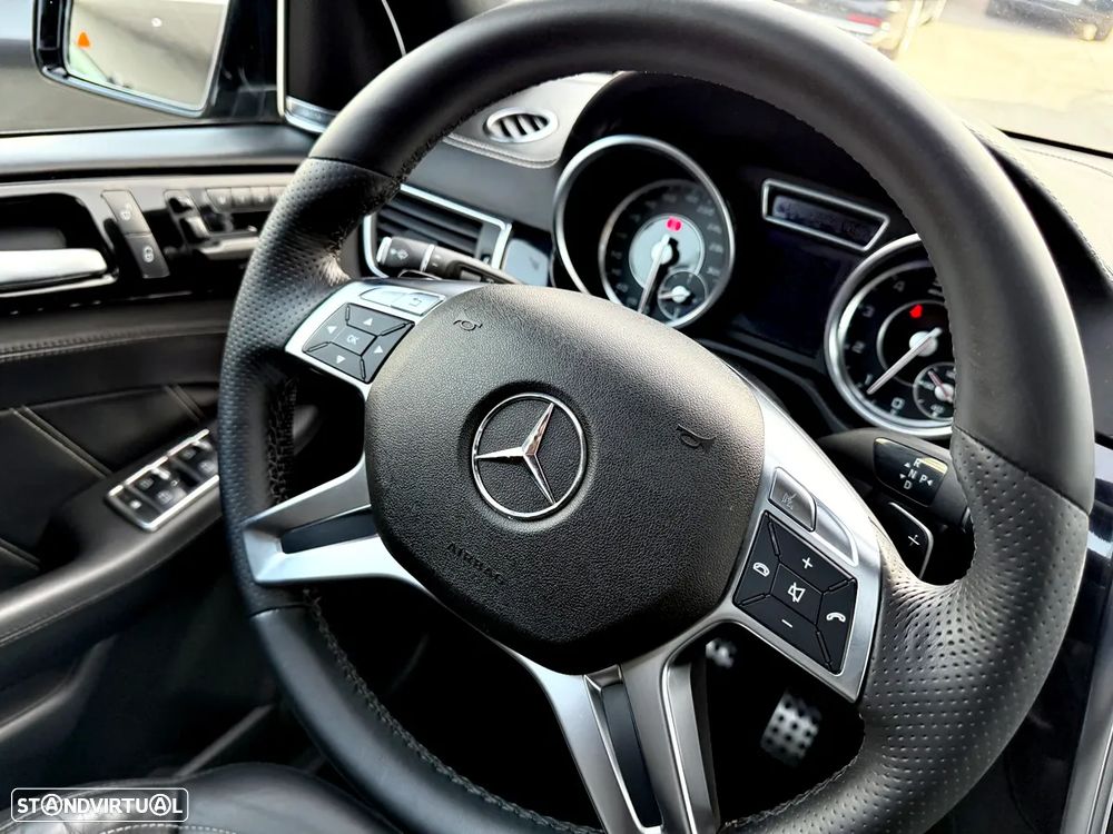 Mercedes-Benz ML 63 AMG 4Matic SpeedshiftFT 7G-TRONIC Performance Package - 12