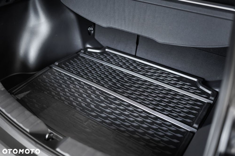 Toyota Corolla Cross - 25