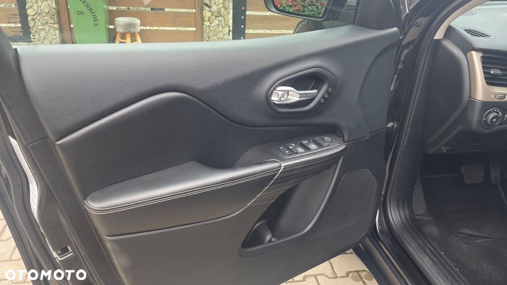 Jeep Cherokee 3.2 V6 Active Drive I Limited - 10