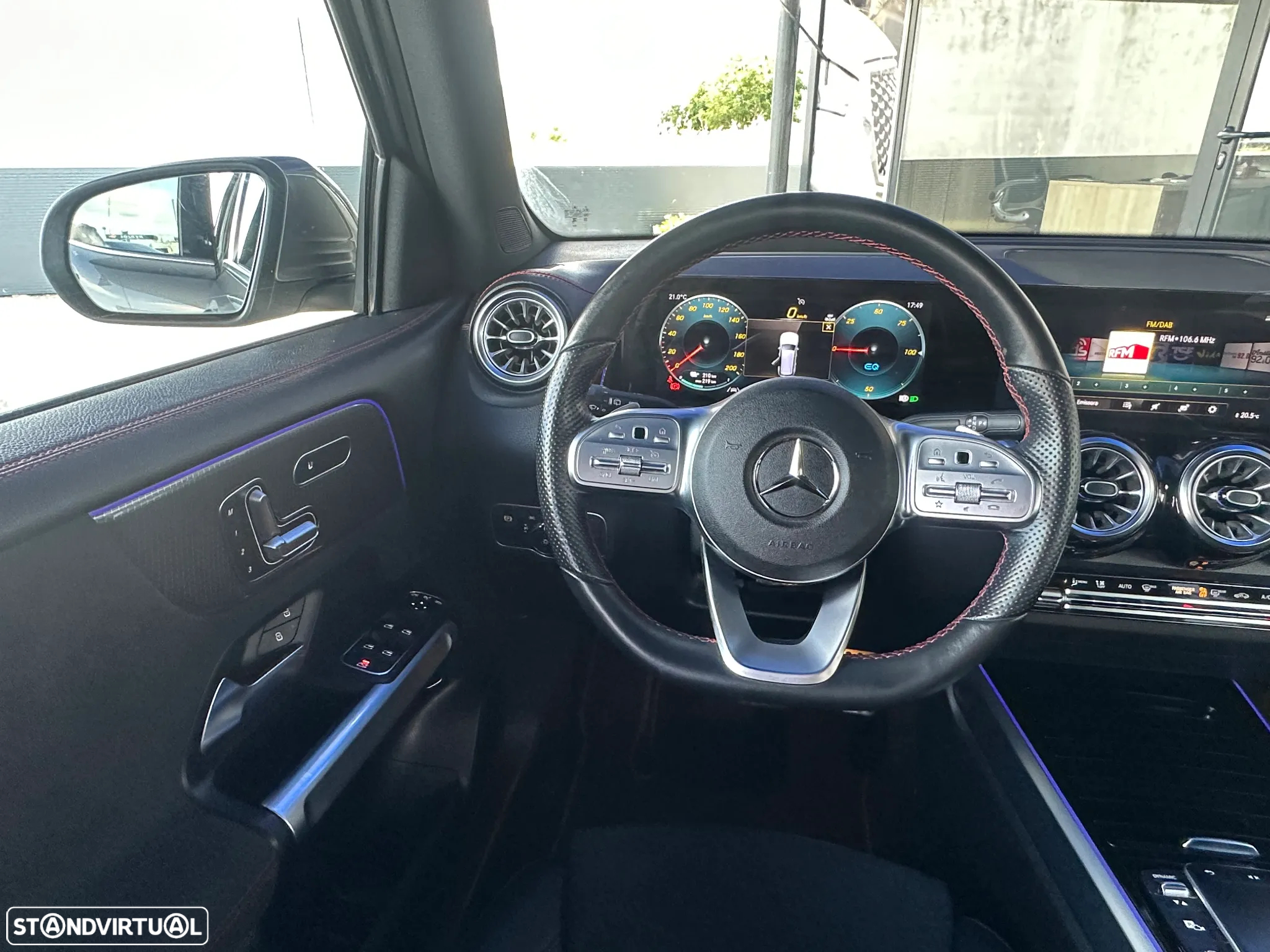 Mercedes-Benz EQB 250+ AMG Line - 24