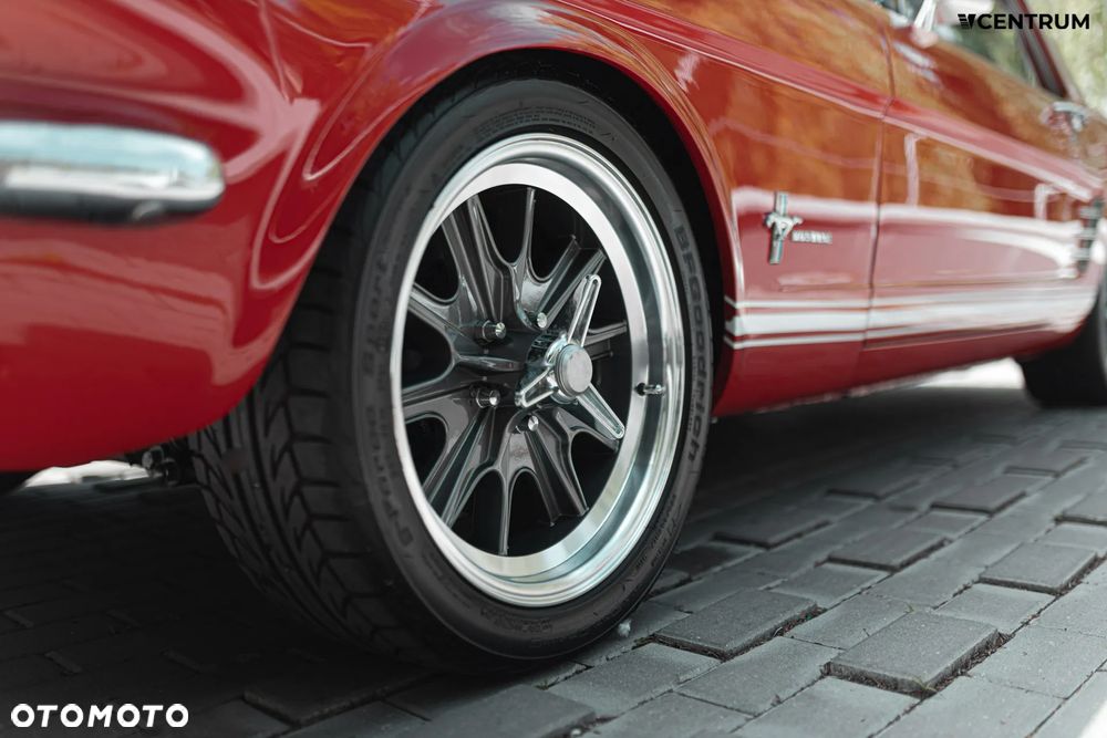 Ford Mustang - 10