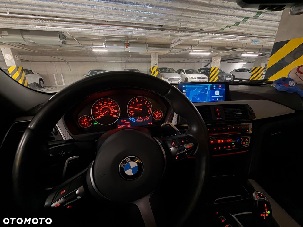 BMW Seria 3 320i xDrive - 2