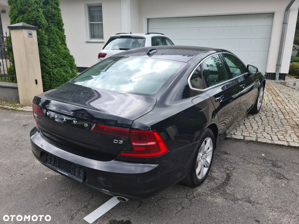 Volvo S90 D3 Momentum - 23