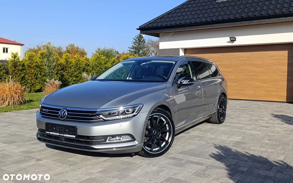 Volkswagen Passat - 1