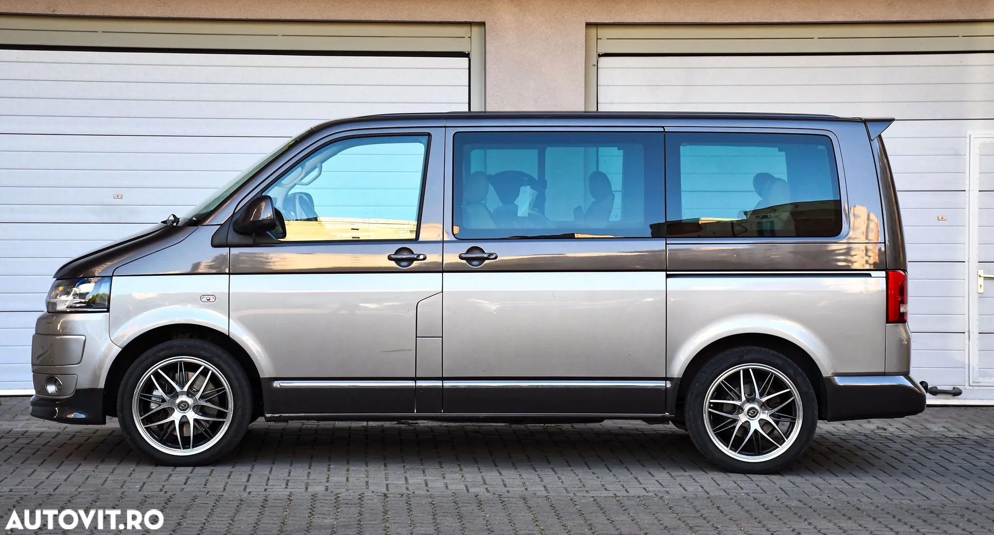 Volkswagen Multivan - 3