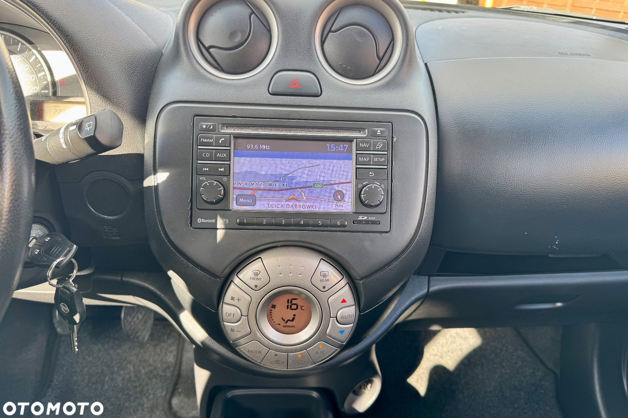 Nissan Micra 1.2 Tekna - 19