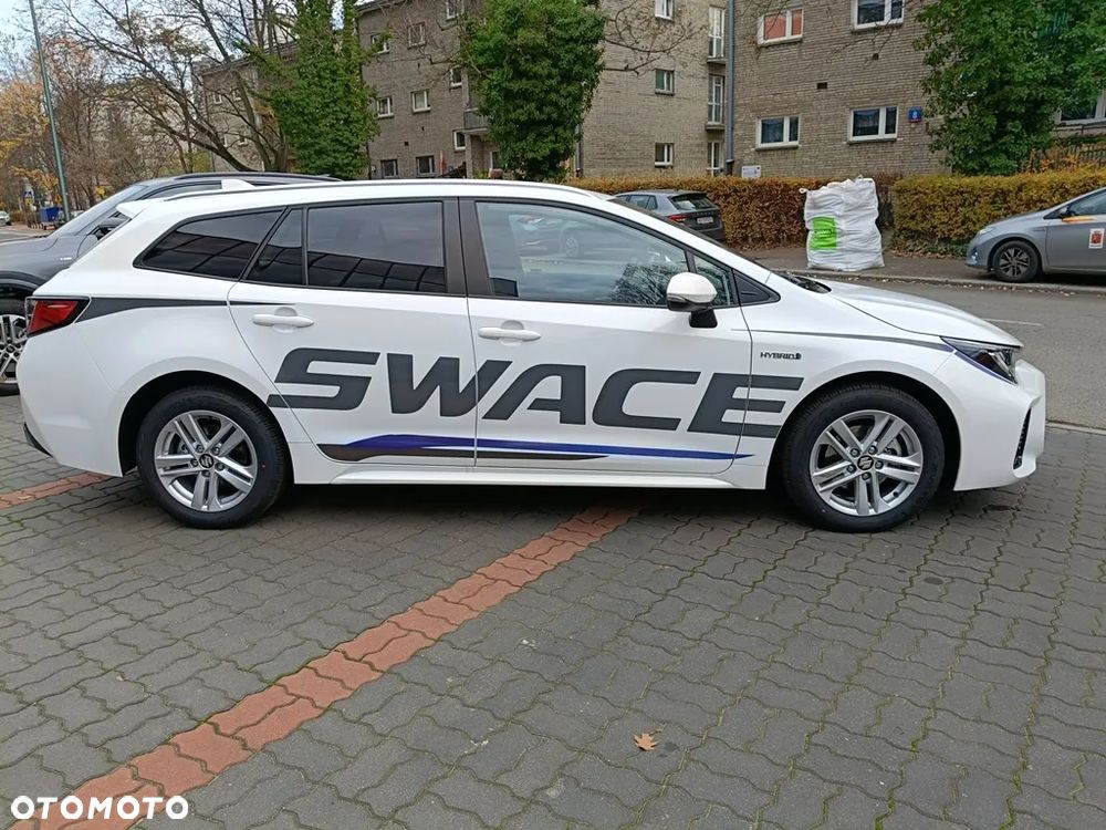 Suzuki Swace 1.8 Hybrid Premium Plus CVT - 4