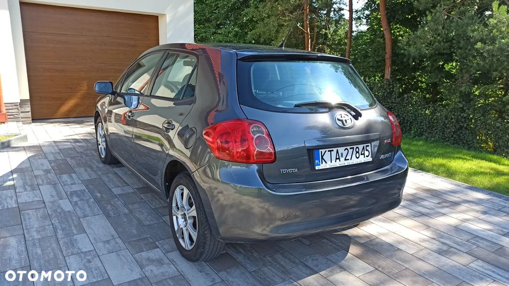 Toyota Auris 1.4 VVT-i Luna - 2