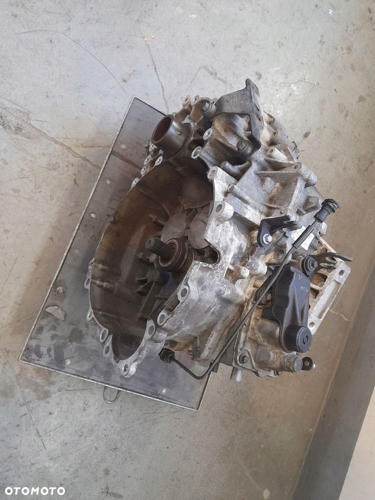 SKRZYNIA BIEGÓW MANUALNA GG9R7002AEC VOLVO XC60 AWD 2017R - 2