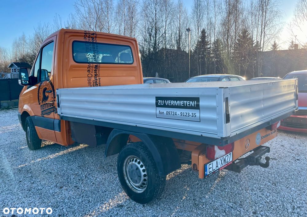 Mercedes-Benz Sprinter - 12